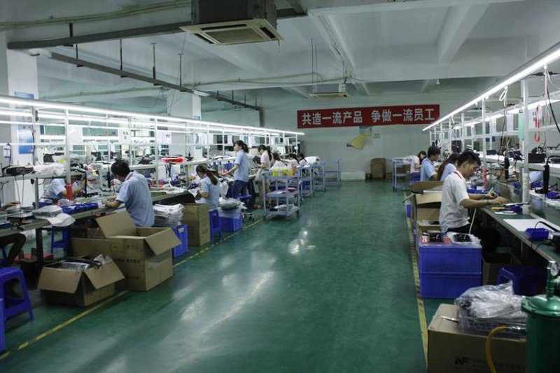 选择篮球培训:个性化教学VS规模化授课